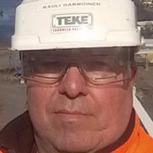 rauli harmoinen 600x600 prof